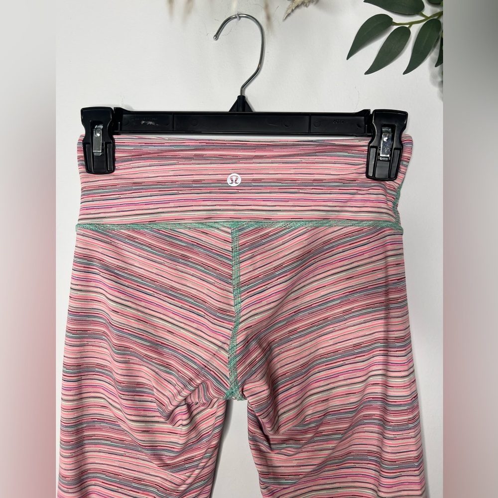 Lulu Lemon pink striped leggings size 4